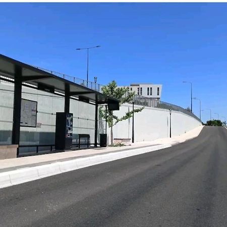 Charmante maison de ville avec parking privé Nîmes Extérieur photo