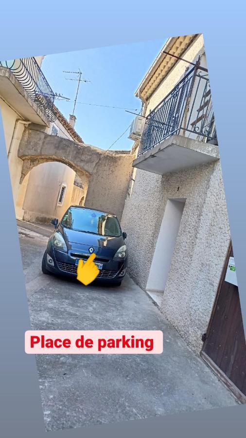 Charmante maison de ville avec parking privé Nîmes Extérieur photo